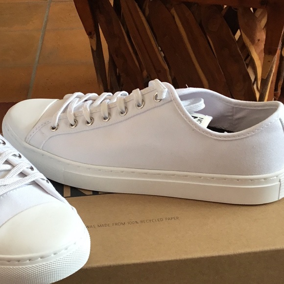 NWT Nothing New Sneakers - Picture 2 of 8